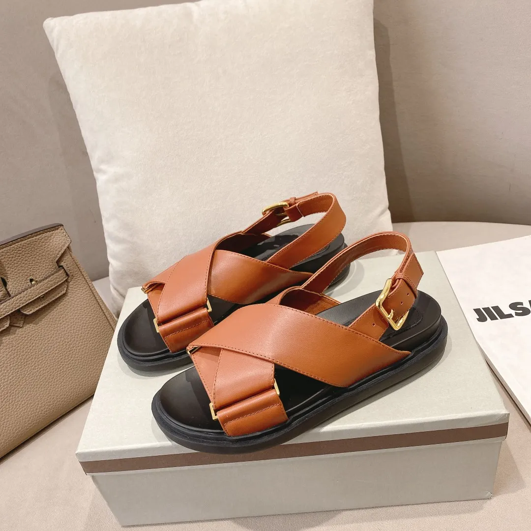 👟👟Ex-factory price 440👟👟 Marni Mani, popular online celebrity style, Taobao, popular single style in physical stores! Thick-soled, elevated classic cross-strap, color-blocked flat-soled cowhide open-toe European and American style women's sandals. Fabric: Cowhide Lining: Sheepskin Outsole: Rubber Button: Gold Size: 35-40